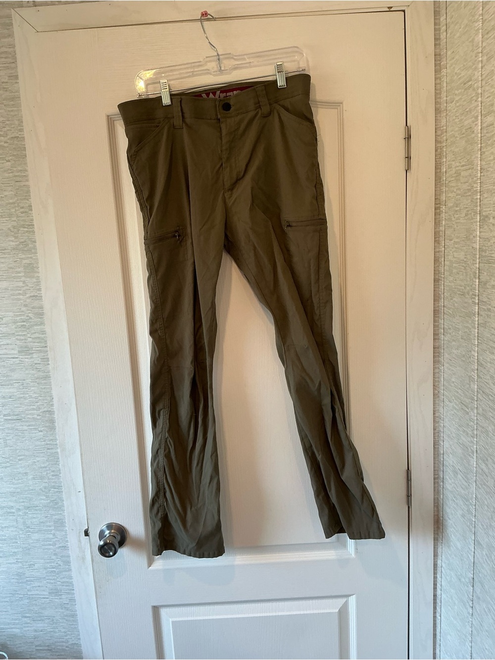 Wrangler Men's Olive Green Utility Cargo Pants 33x30 Euc